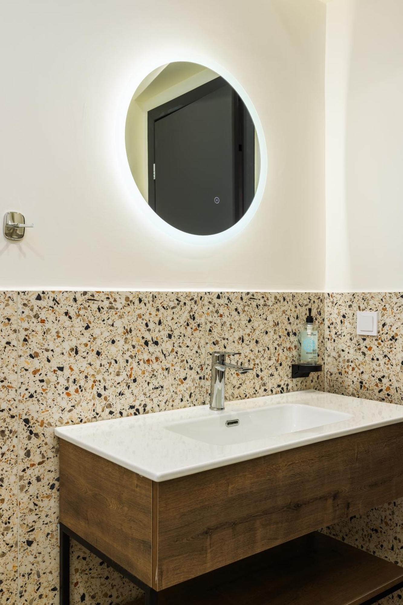 Boat House - Near Papafi Metro Station Apartment Солун Екстериор снимка